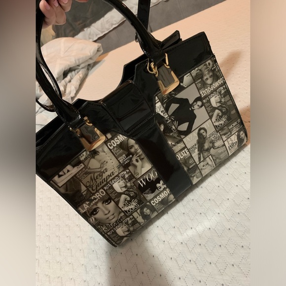 Black and White Graphic Shoulder Bag - Picture 2 of 7